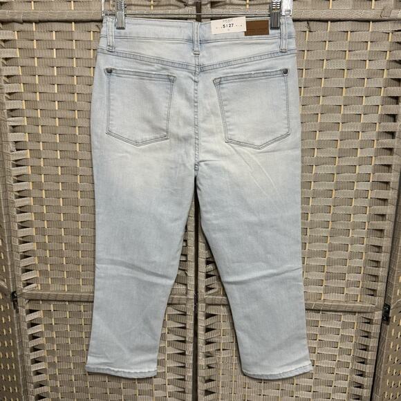 Judy Blue SKINNY FIT CAPRI Size 5/27 Light Wash Stretch Denim Mid-Rise NEW - Picture 2 of 11
